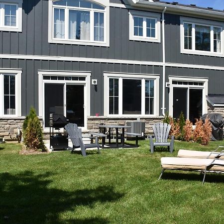 New Blue Mountain Village Snowbridge Executive Townhome Sleeps 10 With Outdoor Pool And Shuttle Nottawa エクステリア 写真